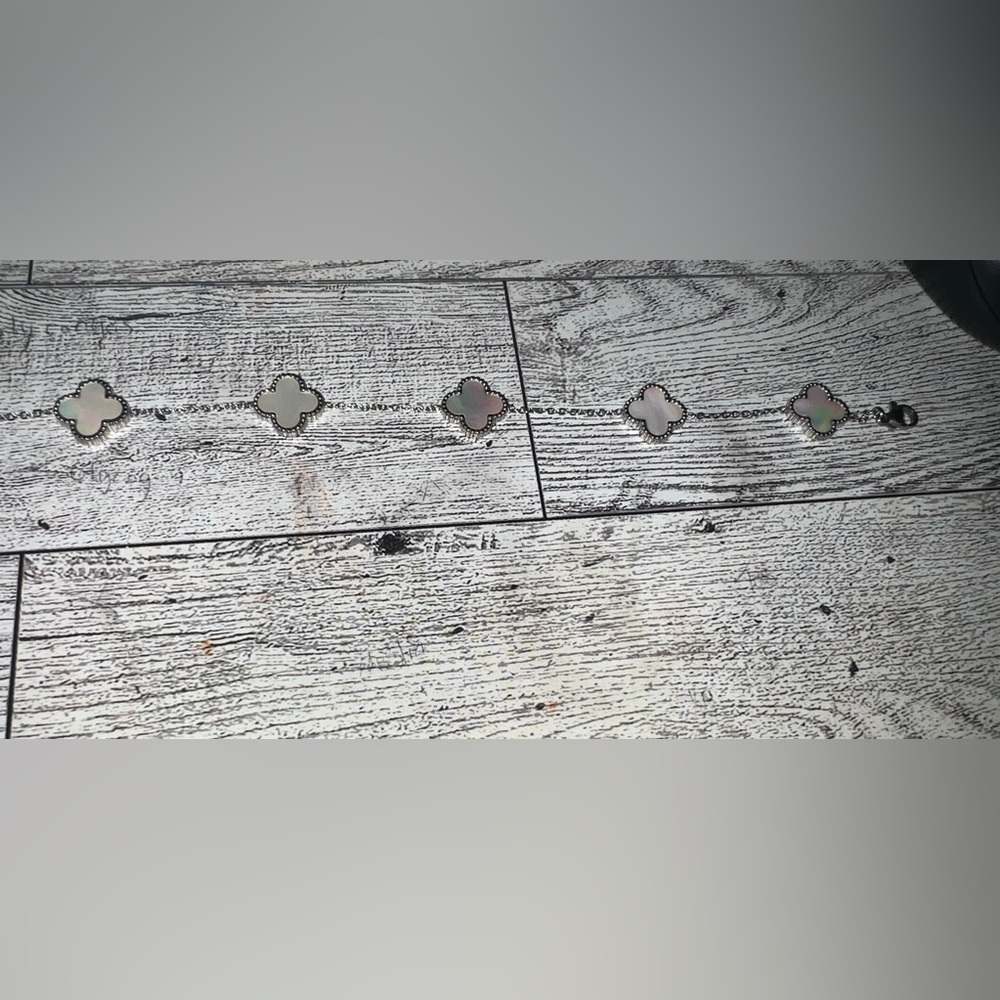 Ring and bracelet - Picture 2 of 2